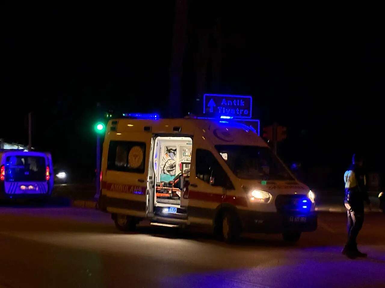 Muğla'da Kavşakta Otomobil ile Motosiklet Çarpıştı: İki Çocuk Yaralandı 1